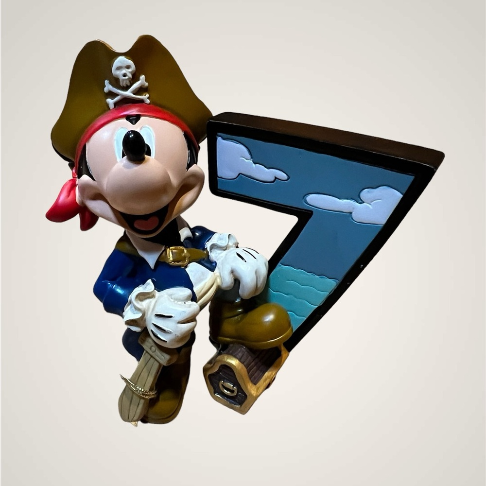 Vintage Disney Showcase Mickey Mouse Collectible 7 Birthday Enesco Pirate